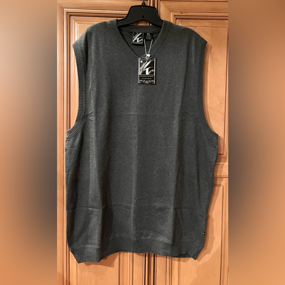 NWT Knockout Jeans Men’s Dad Loose Sweater Vest